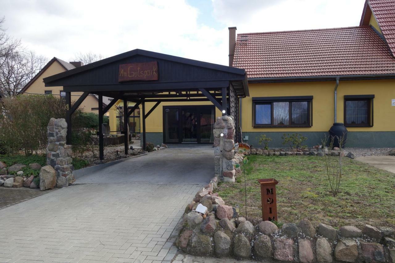 Ferienhaus "Am Gutspark" Alt Tucheband 외부 사진